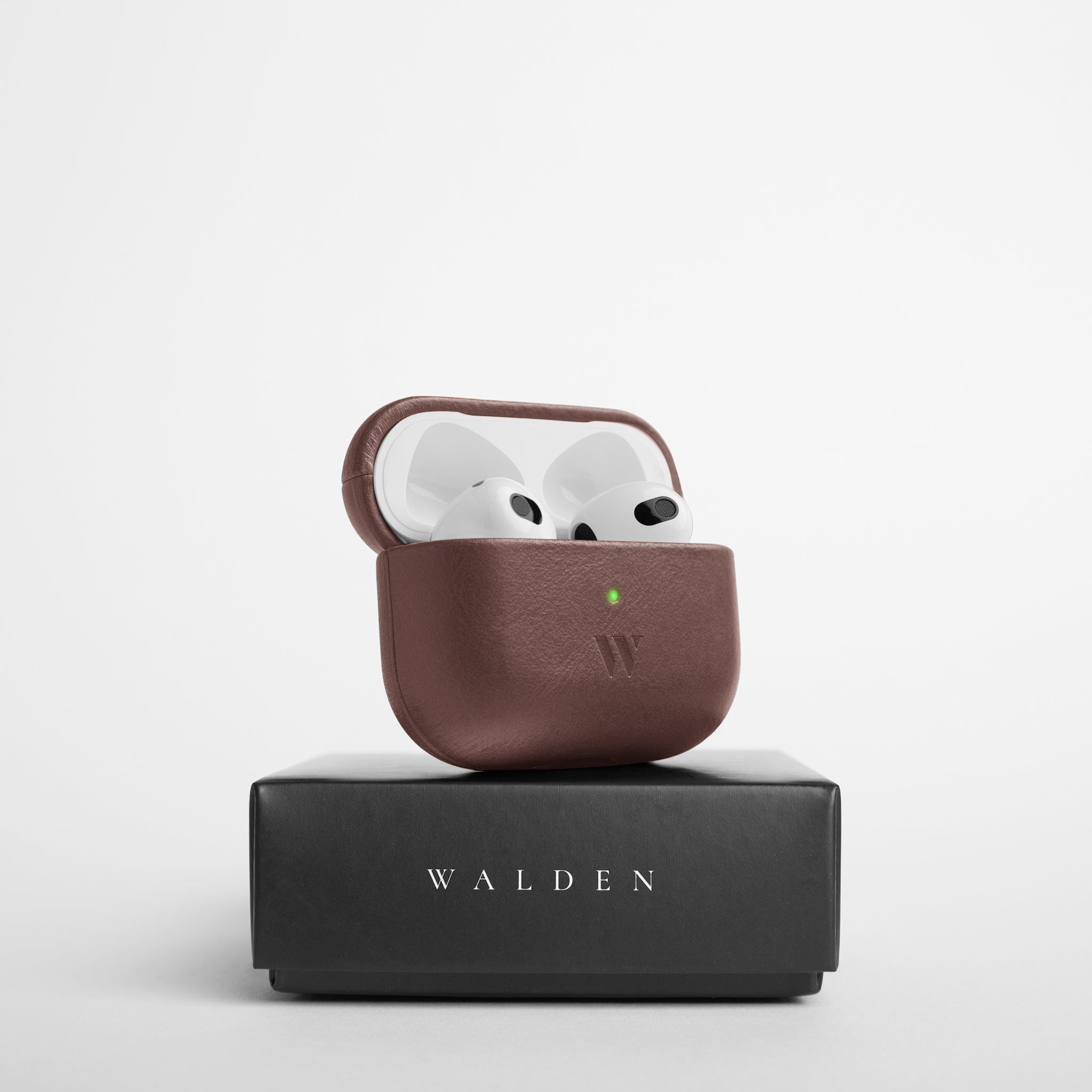 Walden® Estuche para Airpods de Cuero Genuino · Moca #color_moca