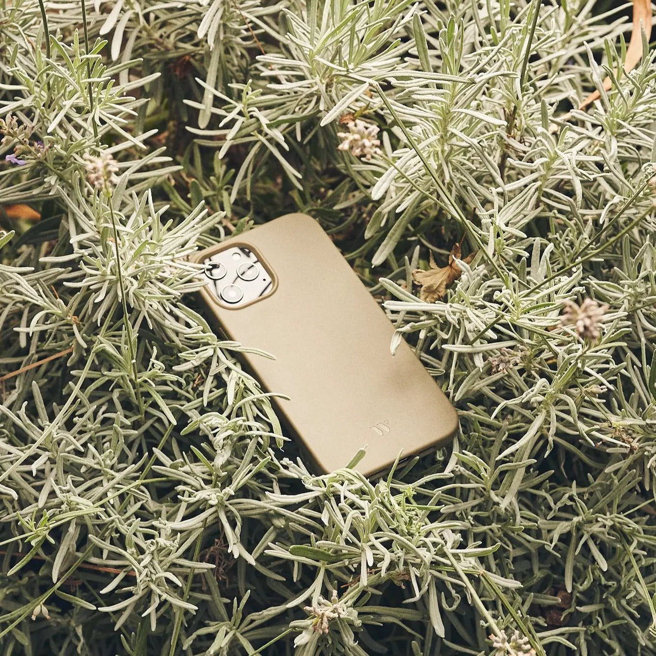 Walden® Funda Biodegradable para iPhone · Olive #color_olive